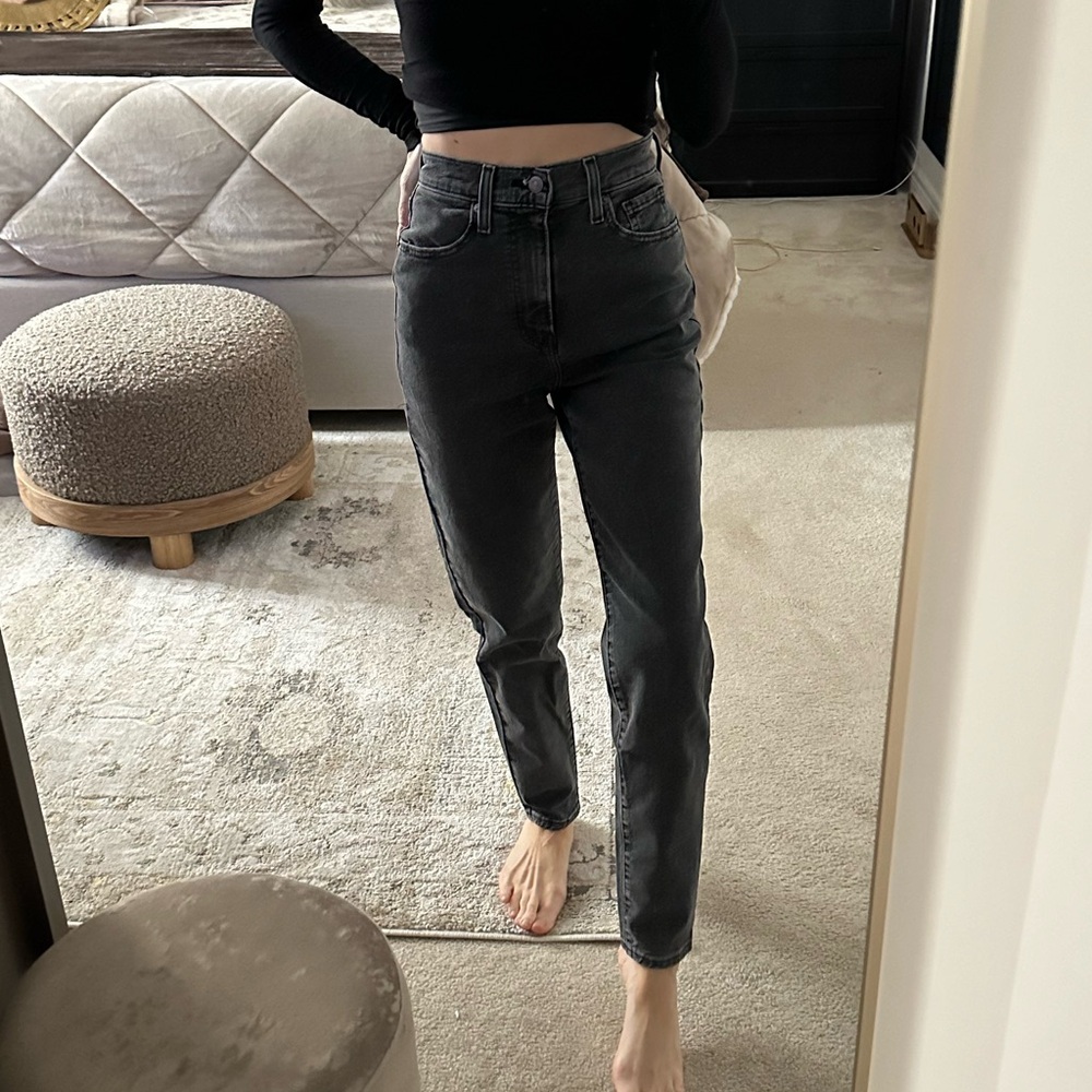 Levi’s High-Rise Taper Jeans